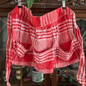 Handmade apron 3 pockets red white